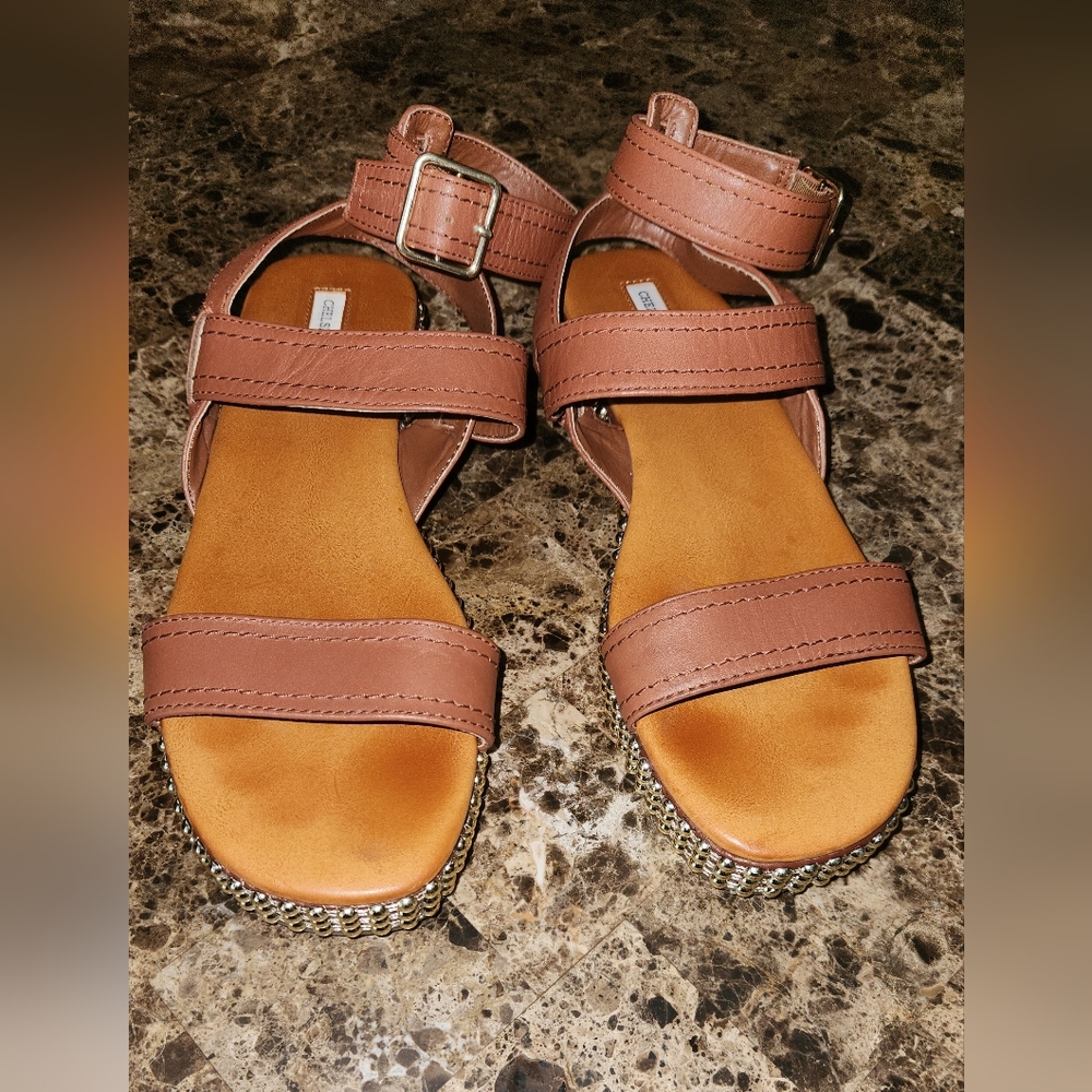 Chelsea & Violet Dax Ankle StrapChain Flatform Sandals - Picture 5 of 5